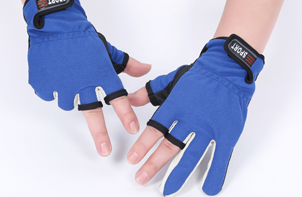 Flexible Fishing Gloves for Men & Women Sun Protection Half Finger Glove  Free of Chemicals Machine Washable Free Size Breathable Anti-skidding  Sunblock Sea Fishing Gloves